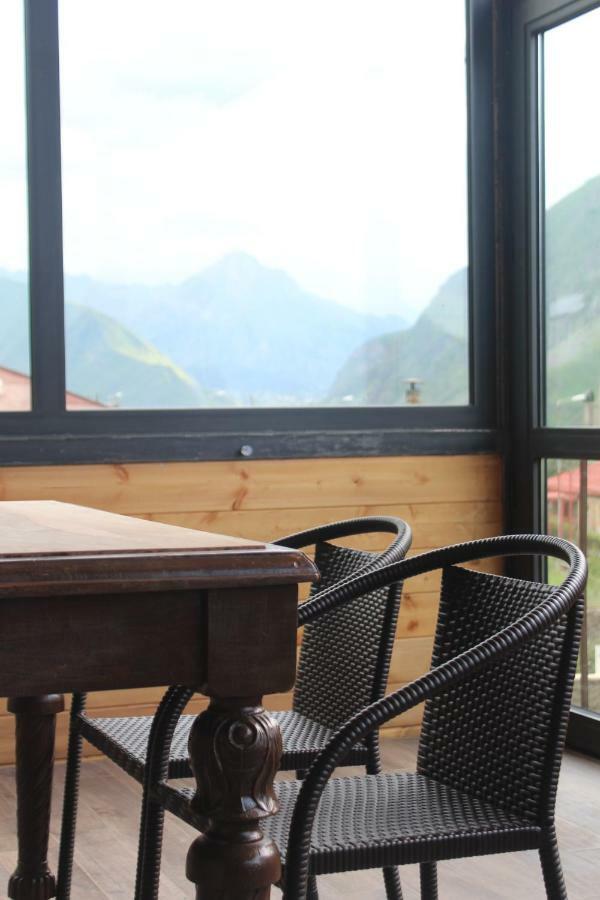 Rustaveli St11 Hotel Kazbegi Bagian luar foto
