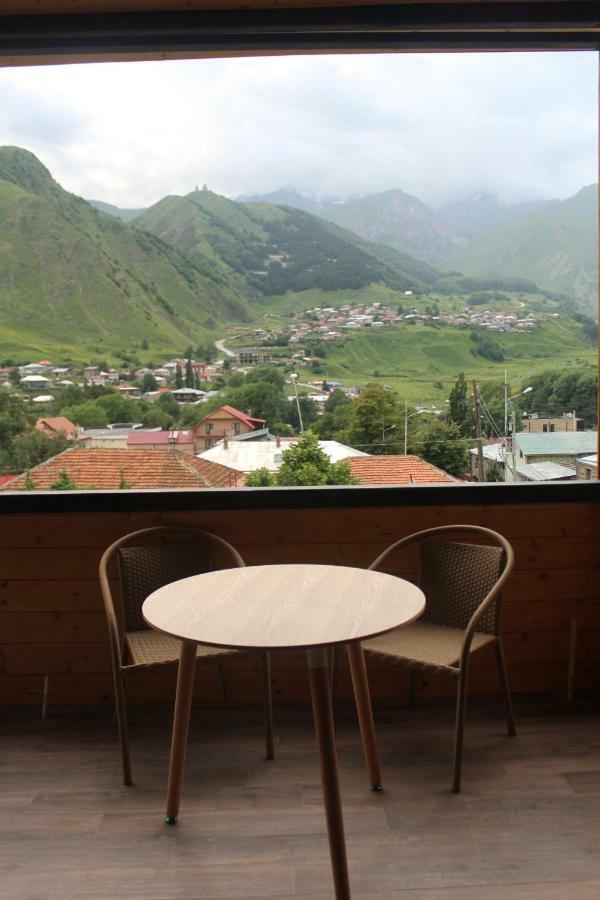 Rustaveli St11 Hotel Kazbegi Bagian luar foto