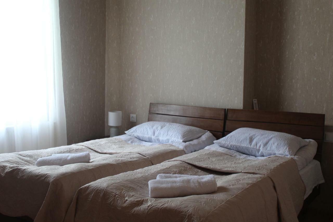 Rustaveli St11 Hotel Kazbegi Bagian luar foto