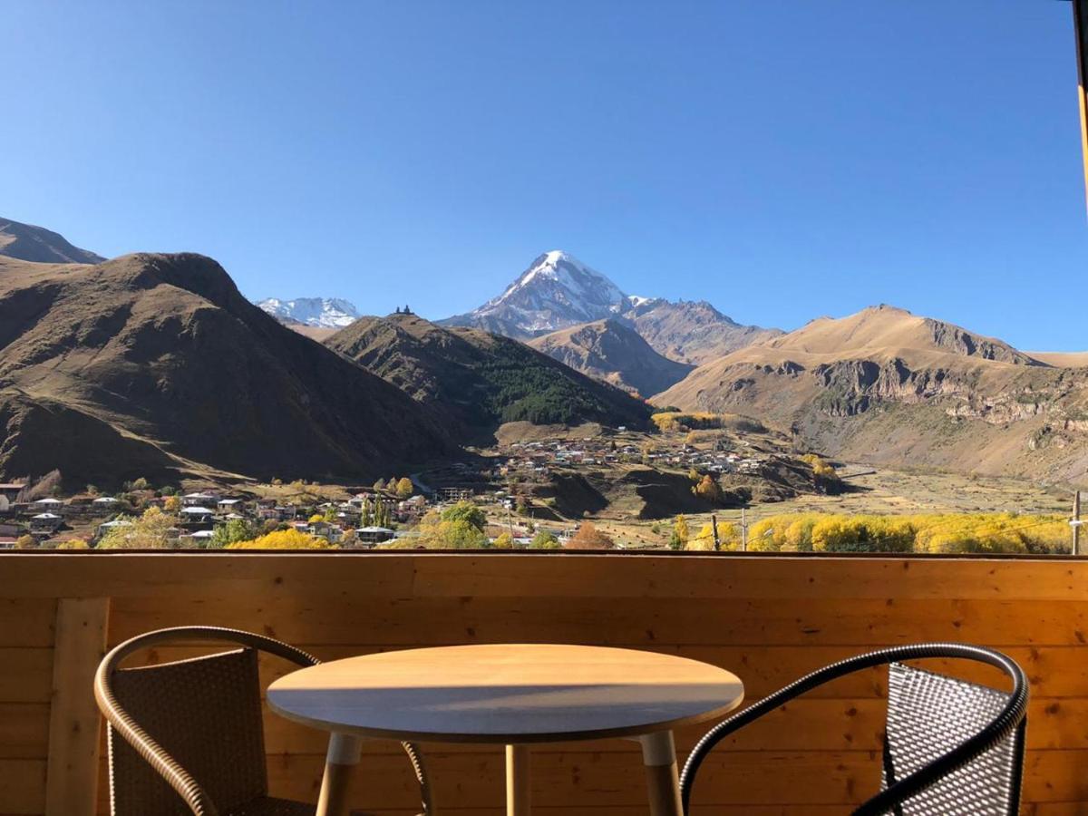 Rustaveli St11 Hotel Kazbegi Bagian luar foto